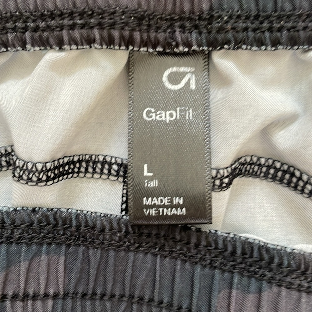 Gap fit runaround joggers - Picture 3 of 6
